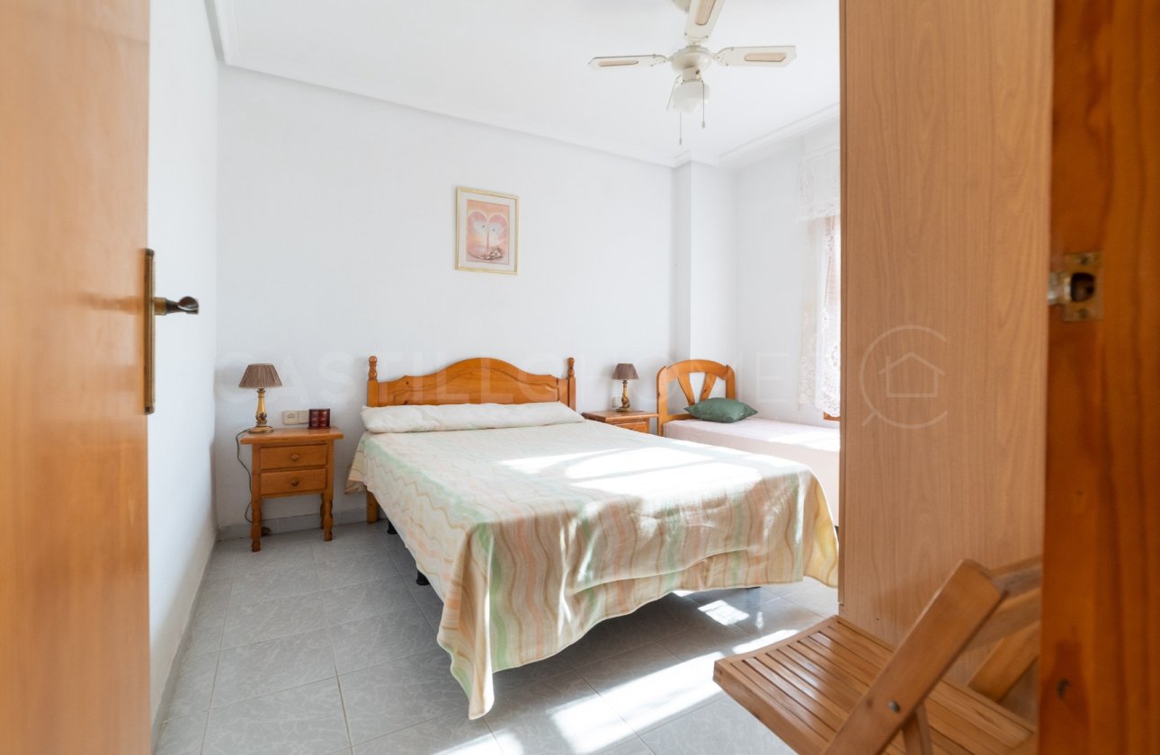 Resale - Apartment / flat - Torrevieja - Centro