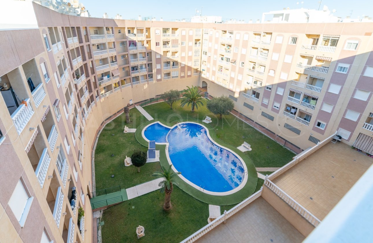 Resale - Apartment / flat - Torrevieja - Centro