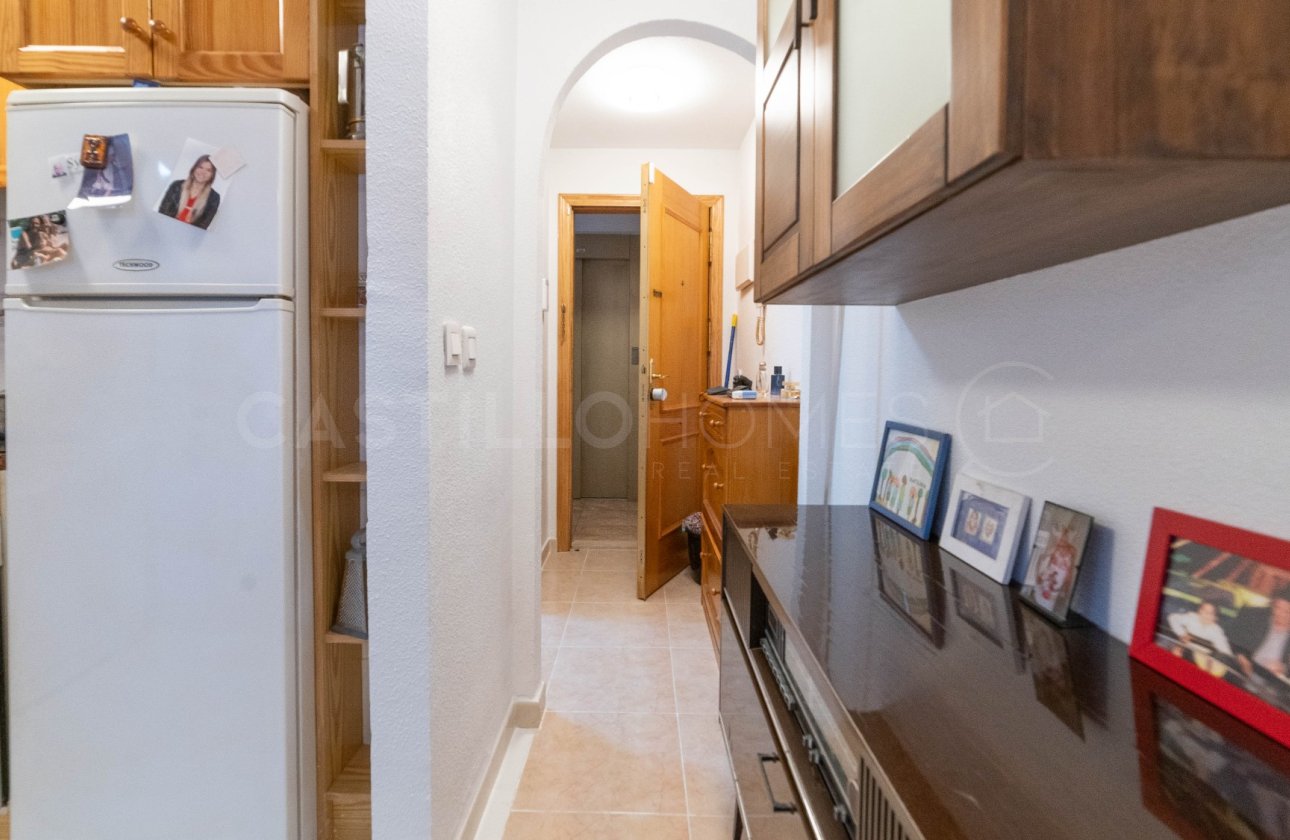 Resale - Apartment / flat - Torrevieja - Centro