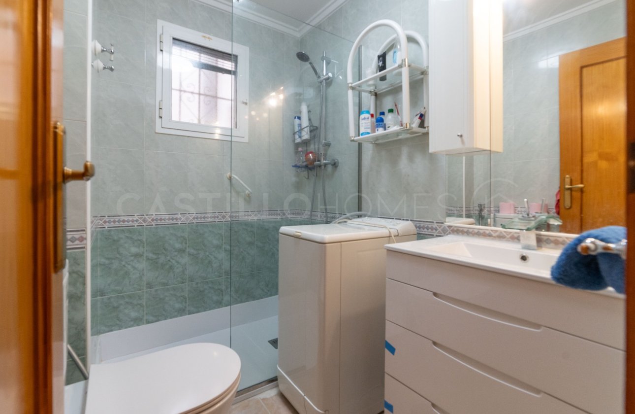 Resale - Apartment / flat - Torrevieja - Centro