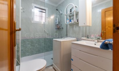 Resale - Apartment / flat - Torrevieja - Centro
