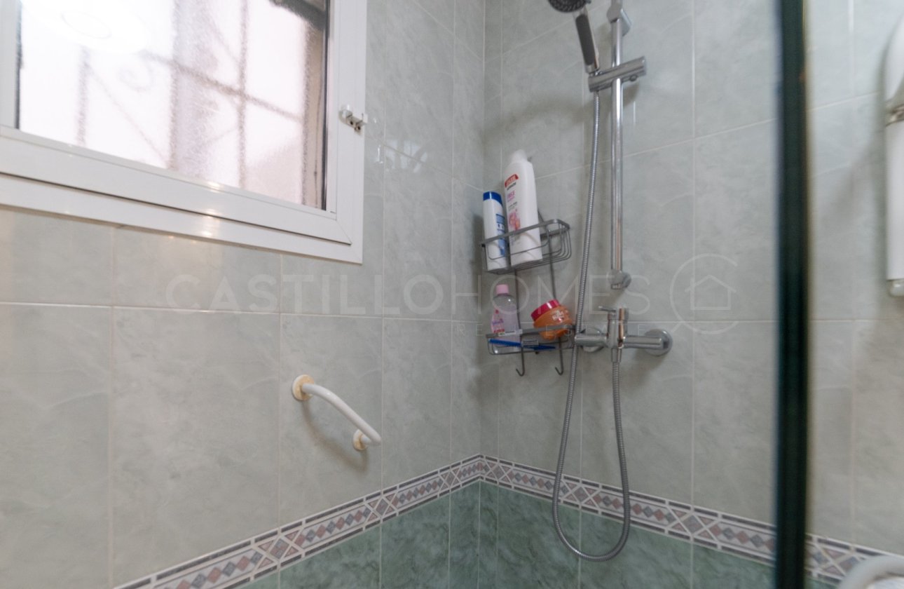 Resale - Apartment / flat - Torrevieja - Centro