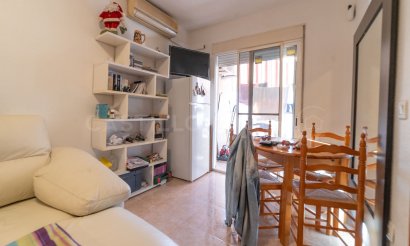 Resale - Apartment / flat - Torrevieja - Centro