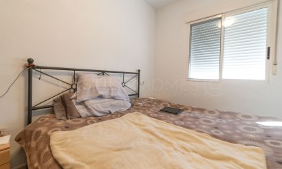 Resale - Apartment / flat - Torrevieja - Centro
