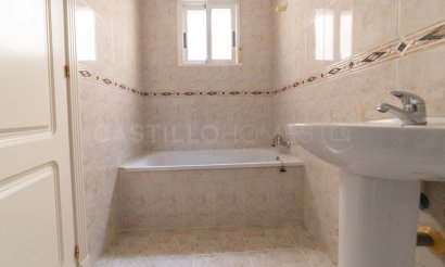 Reventa - Apartamento / piso - San Miguel de Salinas - Pueblo