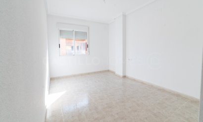 Reventa - Apartamento / piso - San Miguel de Salinas - Pueblo