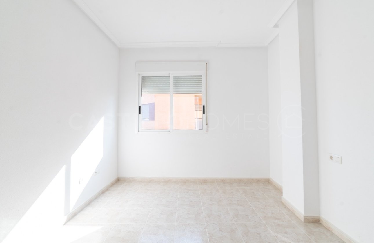 Reventa - Apartamento / piso - San Miguel de Salinas - Pueblo
