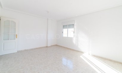 Reventa - Apartamento / piso - San Miguel de Salinas - Pueblo