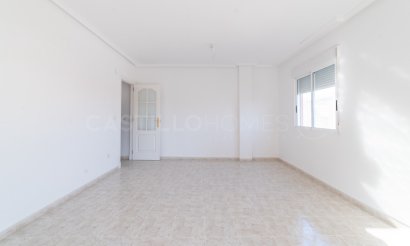 Reventa - Apartamento / piso - San Miguel de Salinas - Pueblo