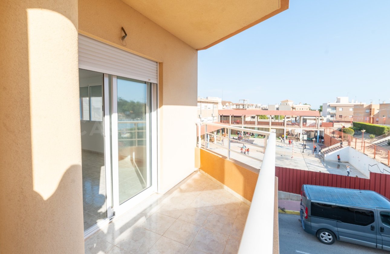 Reventa - Apartamento / piso - San Miguel de Salinas - Pueblo