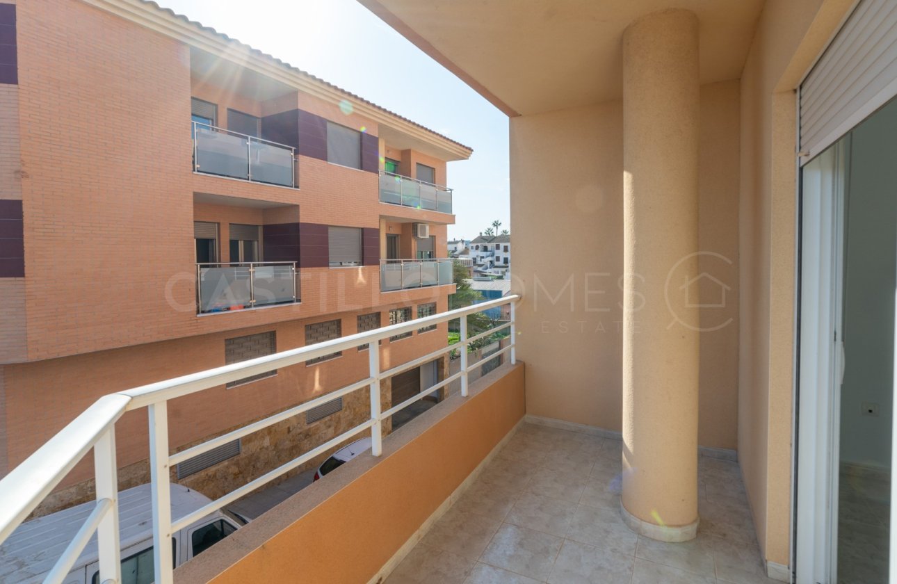 Reventa - Apartamento / piso - San Miguel de Salinas - Pueblo