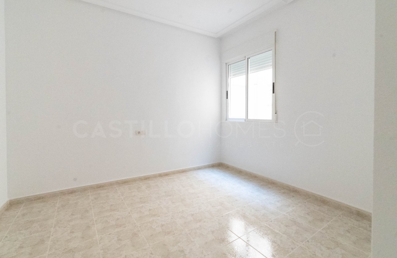 Reventa - Apartamento / piso - San Miguel de Salinas - Pueblo