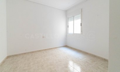 Reventa - Apartamento / piso - San Miguel de Salinas - Pueblo