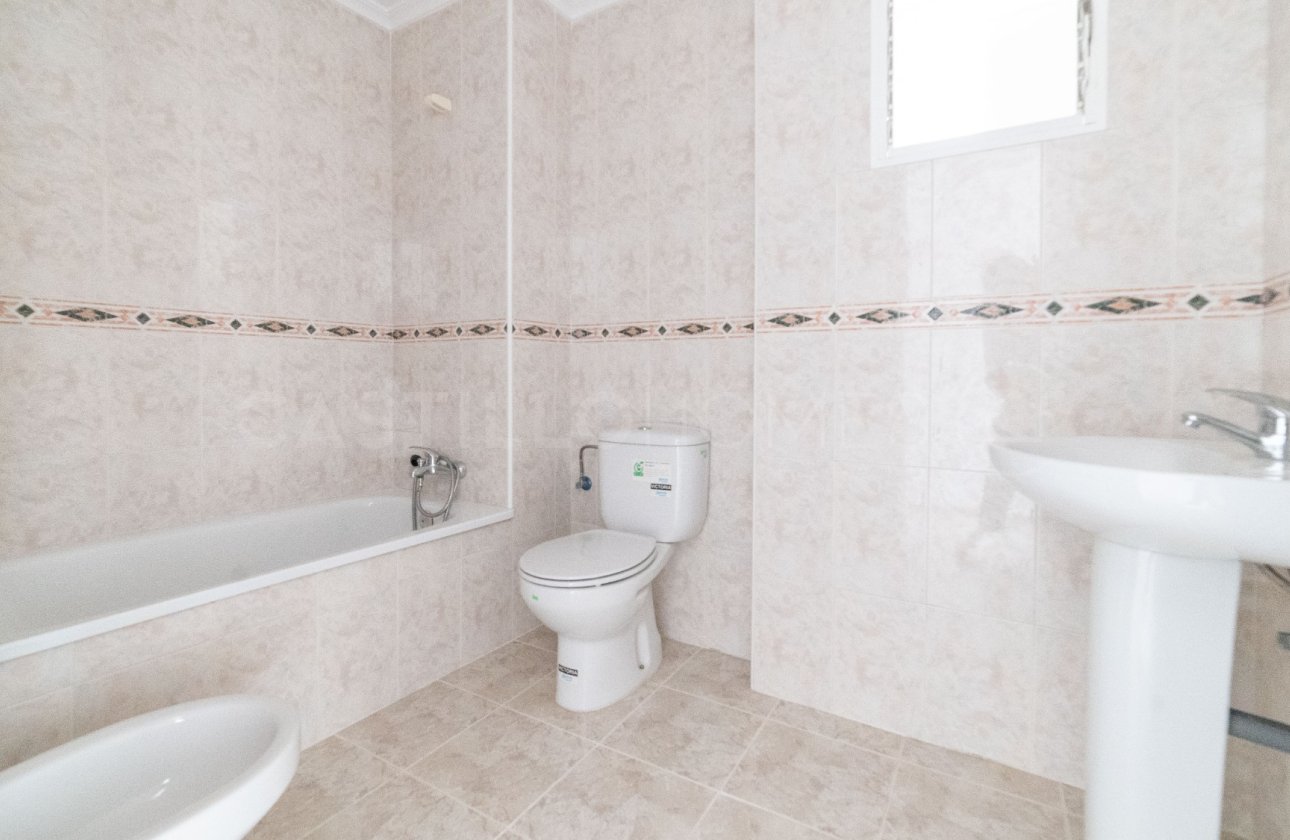 Reventa - Apartamento / piso - San Miguel de Salinas - Pueblo