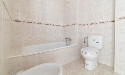 Reventa - Apartamento / piso - San Miguel de Salinas - Pueblo