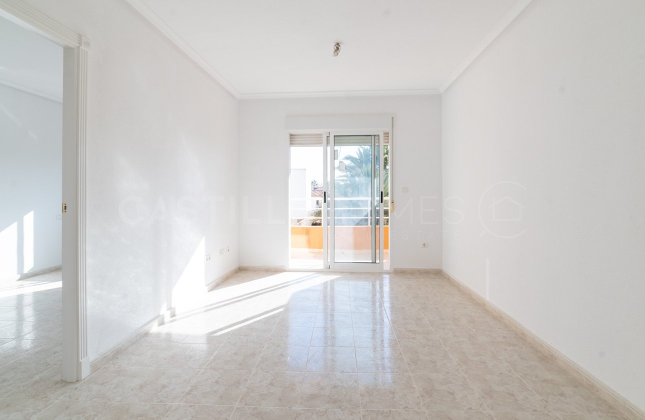 Reventa - Apartamento / piso - San Miguel de Salinas - Pueblo