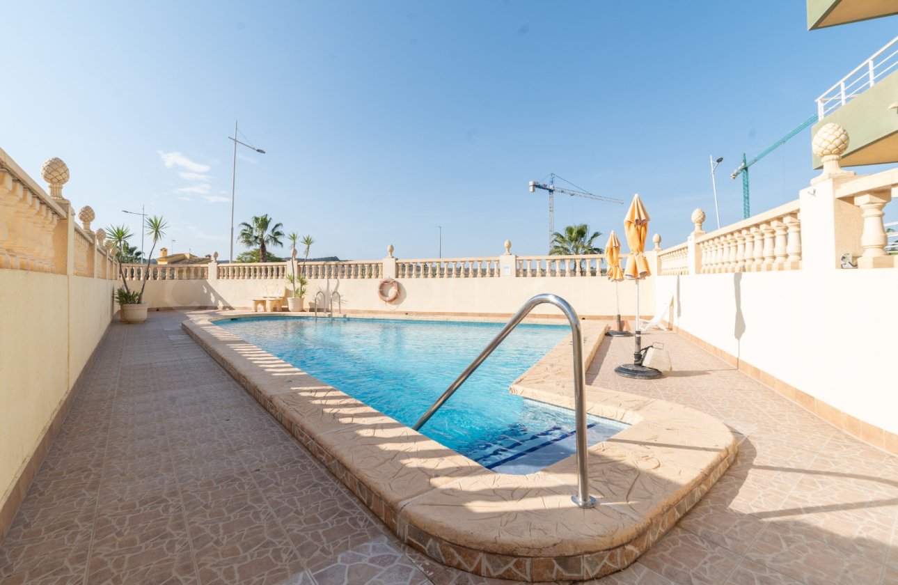 Reventa - Apartamento / piso - San Miguel de Salinas - Pueblo