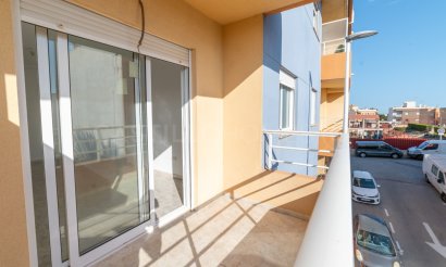 Reventa - Apartamento / piso - San Miguel de Salinas - Pueblo