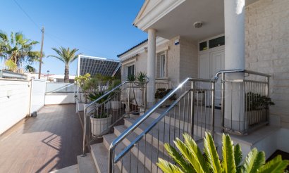 Revente - Villa - Torrevieja - La Mata