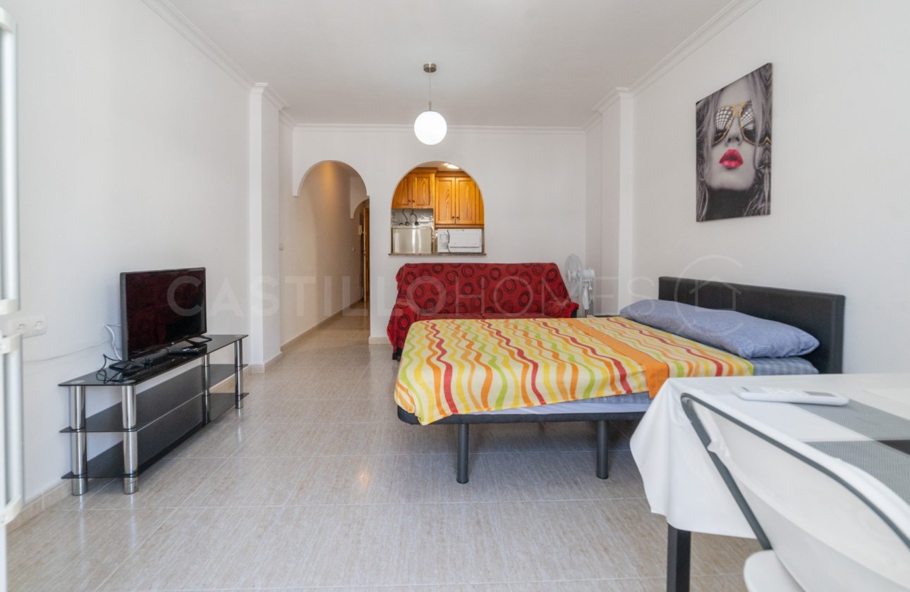 Resale - Apartment / flat - Torrevieja - Centro