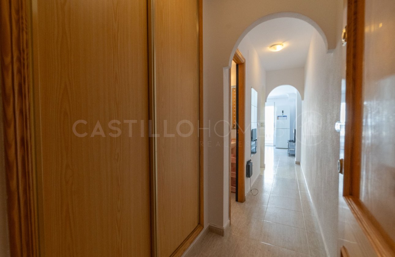 Resale - Apartment / flat - Torrevieja - Centro