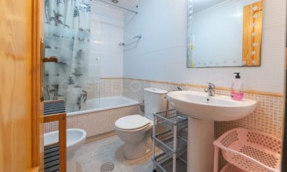 Resale - Apartment / flat - Torrevieja - Centro