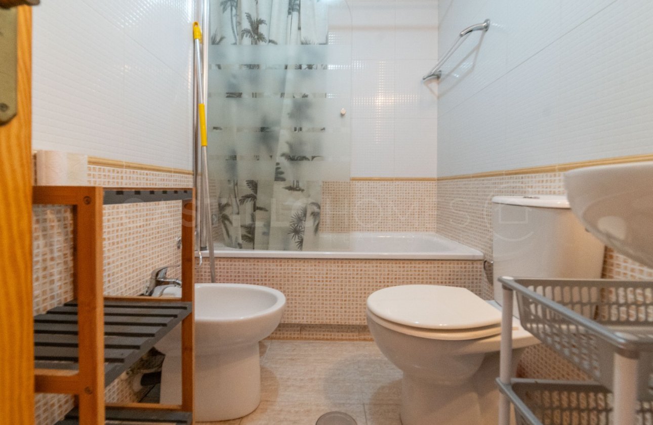 Resale - Apartment / flat - Torrevieja - Centro