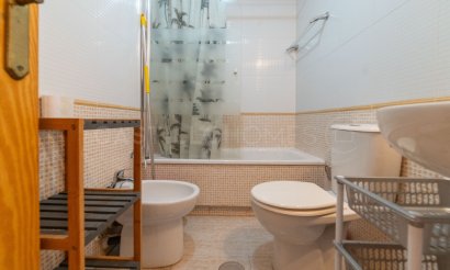 Resale - Apartment / flat - Torrevieja - Centro
