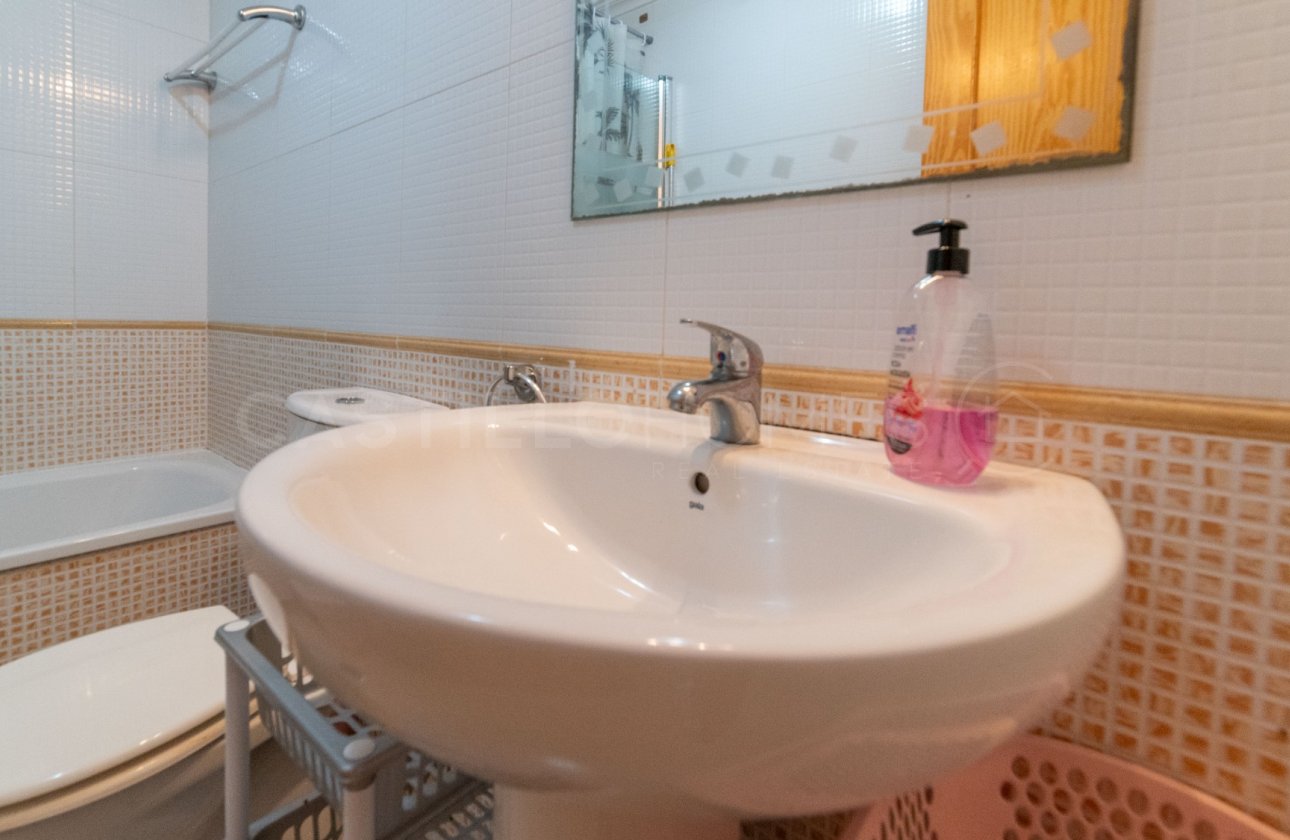 Resale - Apartment / flat - Torrevieja - Centro