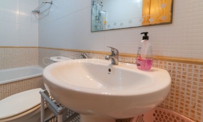 Resale - Apartment / flat - Torrevieja - Centro