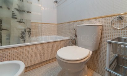 Resale - Apartment / flat - Torrevieja - Centro