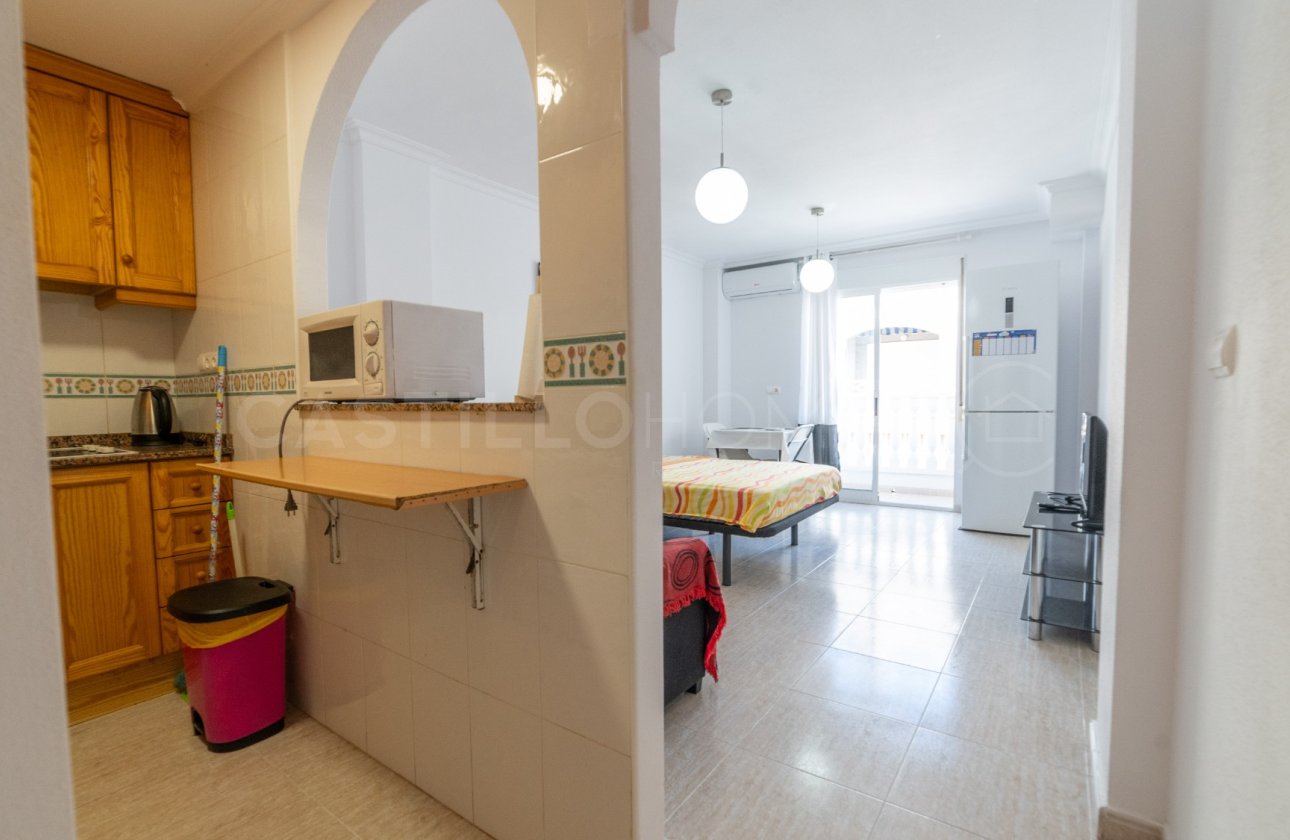 Resale - Apartment / flat - Torrevieja - Centro
