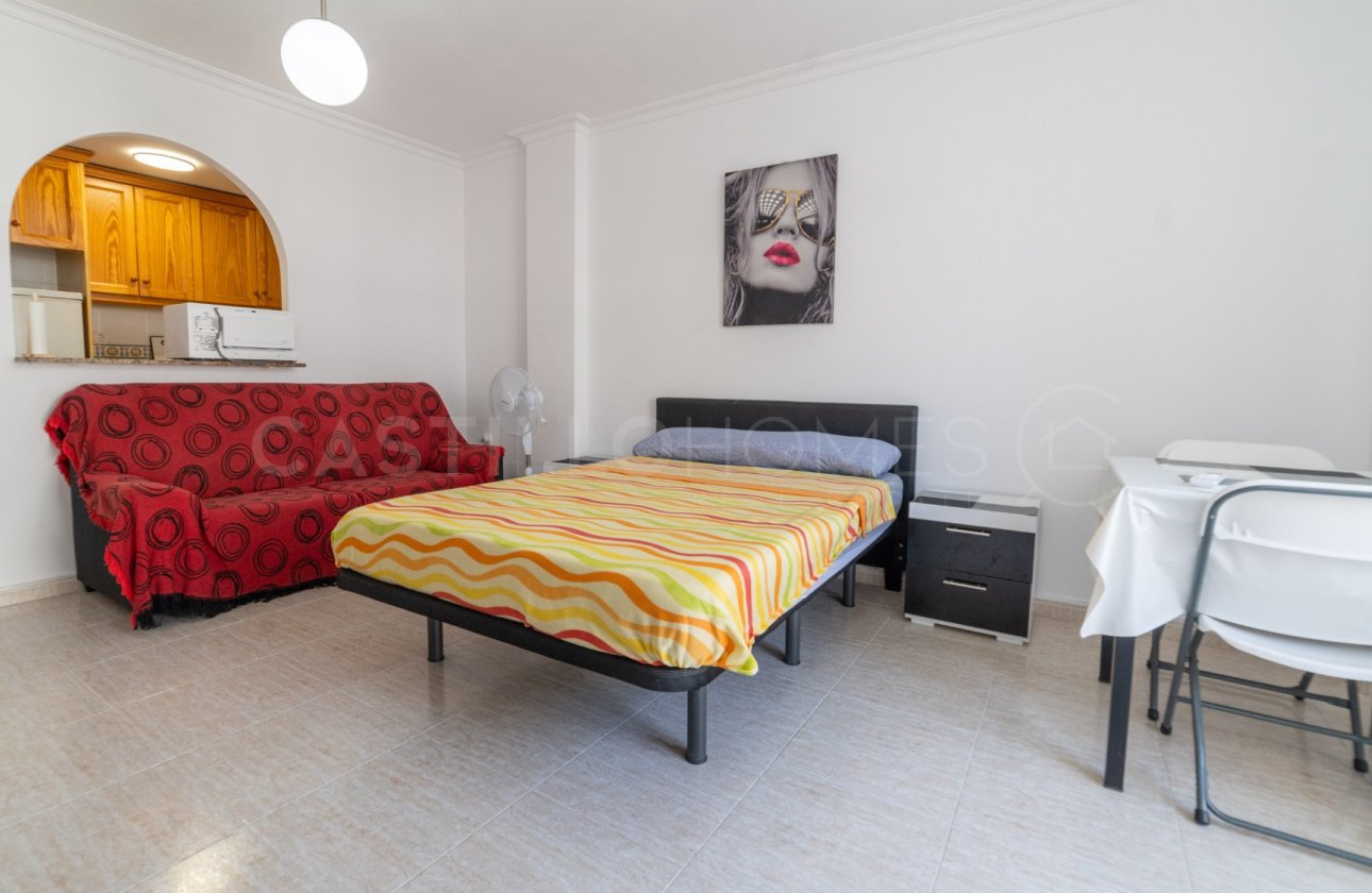 Resale - Apartment / flat - Torrevieja - Centro
