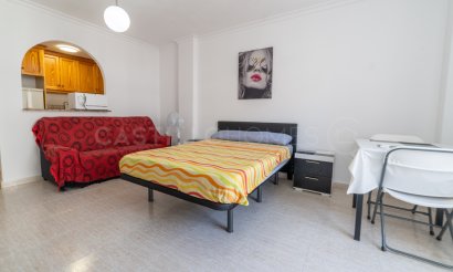 Resale - Apartment / flat - Torrevieja - Centro