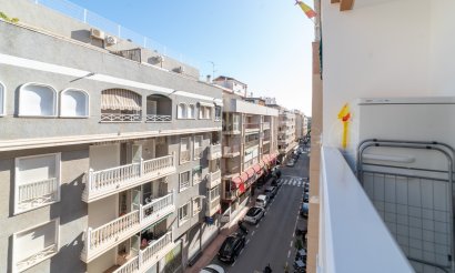 Resale - Apartment / flat - Torrevieja - Centro