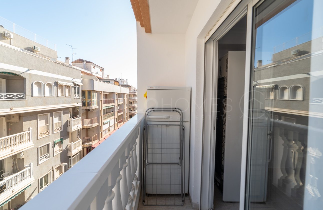Resale - Apartment / flat - Torrevieja - Centro