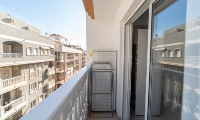 Resale - Apartment / flat - Torrevieja - Centro