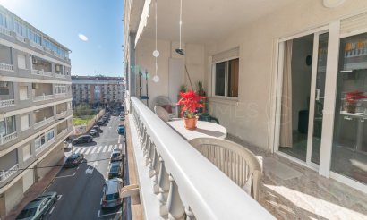 Revente - Appartement - Torrevieja - Centro