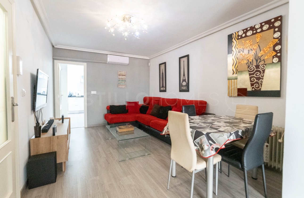 Resale - Apartment / flat - Torrevieja - El Acequión - Los Náufragos