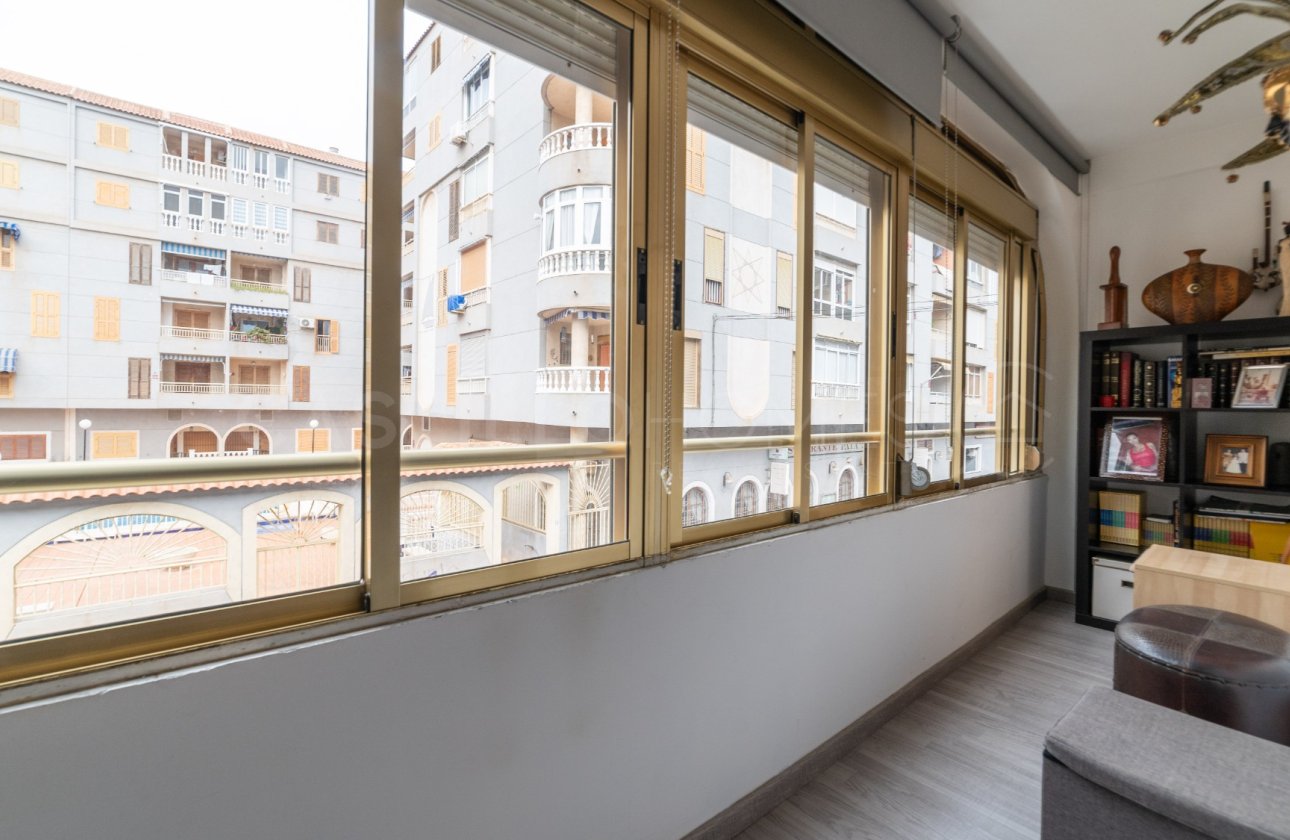 Resale - Apartment / flat - Torrevieja - El Acequión - Los Náufragos