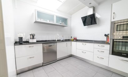 Resale - Apartment / flat - Torrevieja - El Acequión - Los Náufragos