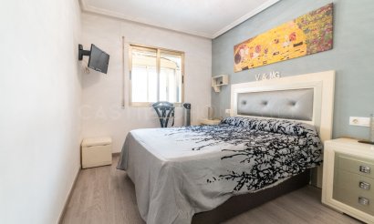 Resale - Apartment / flat - Torrevieja - El Acequión - Los Náufragos