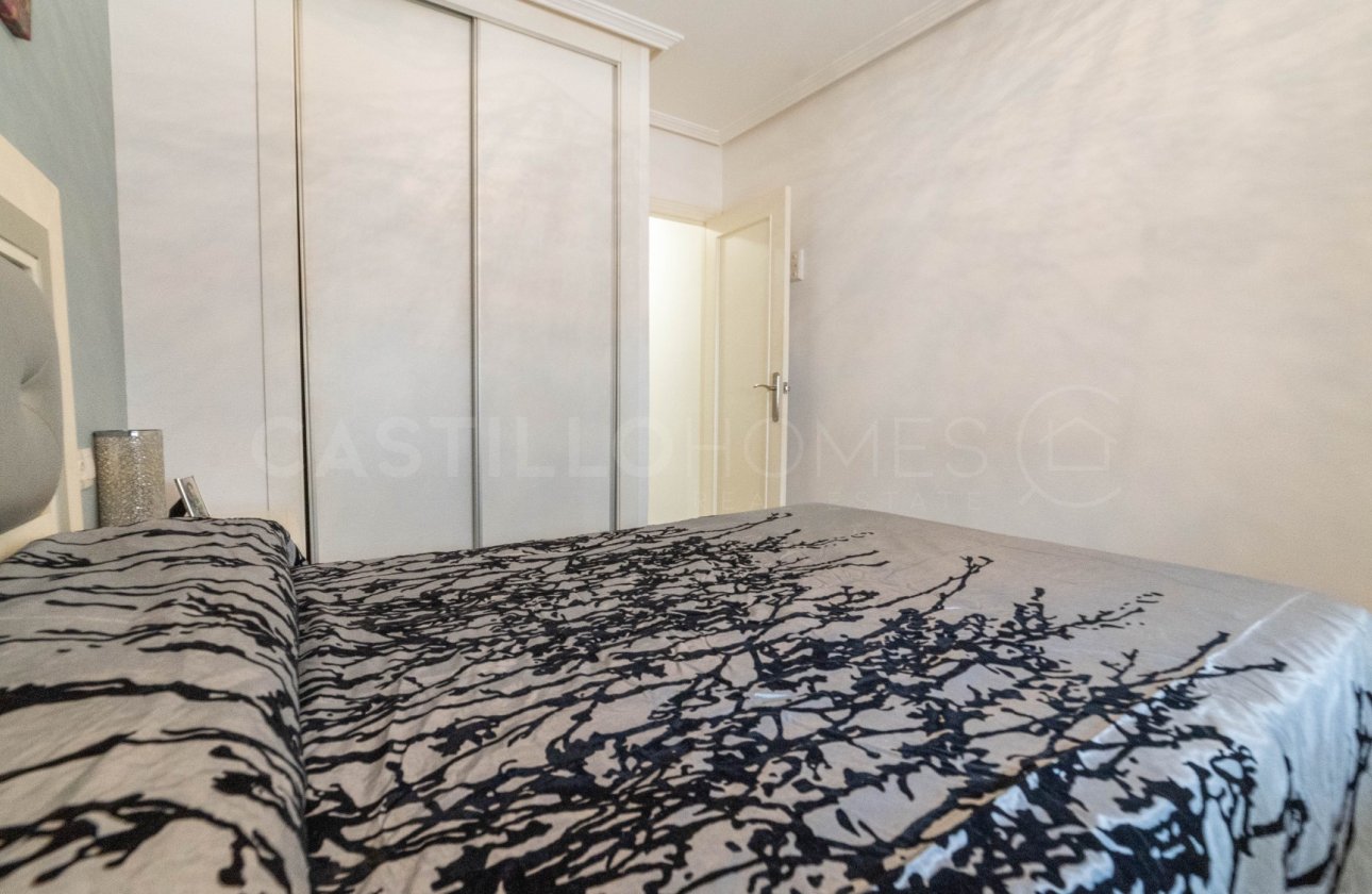 Resale - Apartment / flat - Torrevieja - El Acequión - Los Náufragos