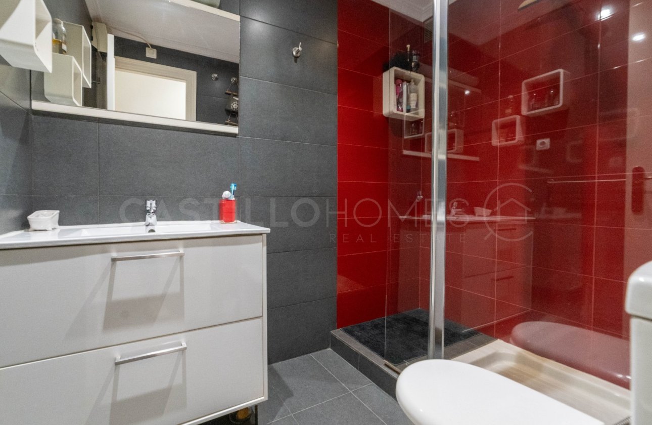 Resale - Apartment / flat - Torrevieja - El Acequión - Los Náufragos
