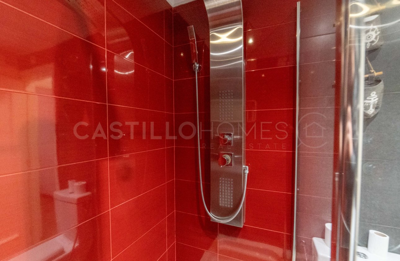 Resale - Apartment / flat - Torrevieja - El Acequión - Los Náufragos