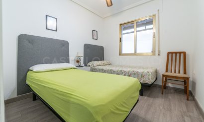 Resale - Apartment / flat - Torrevieja - El Acequión - Los Náufragos