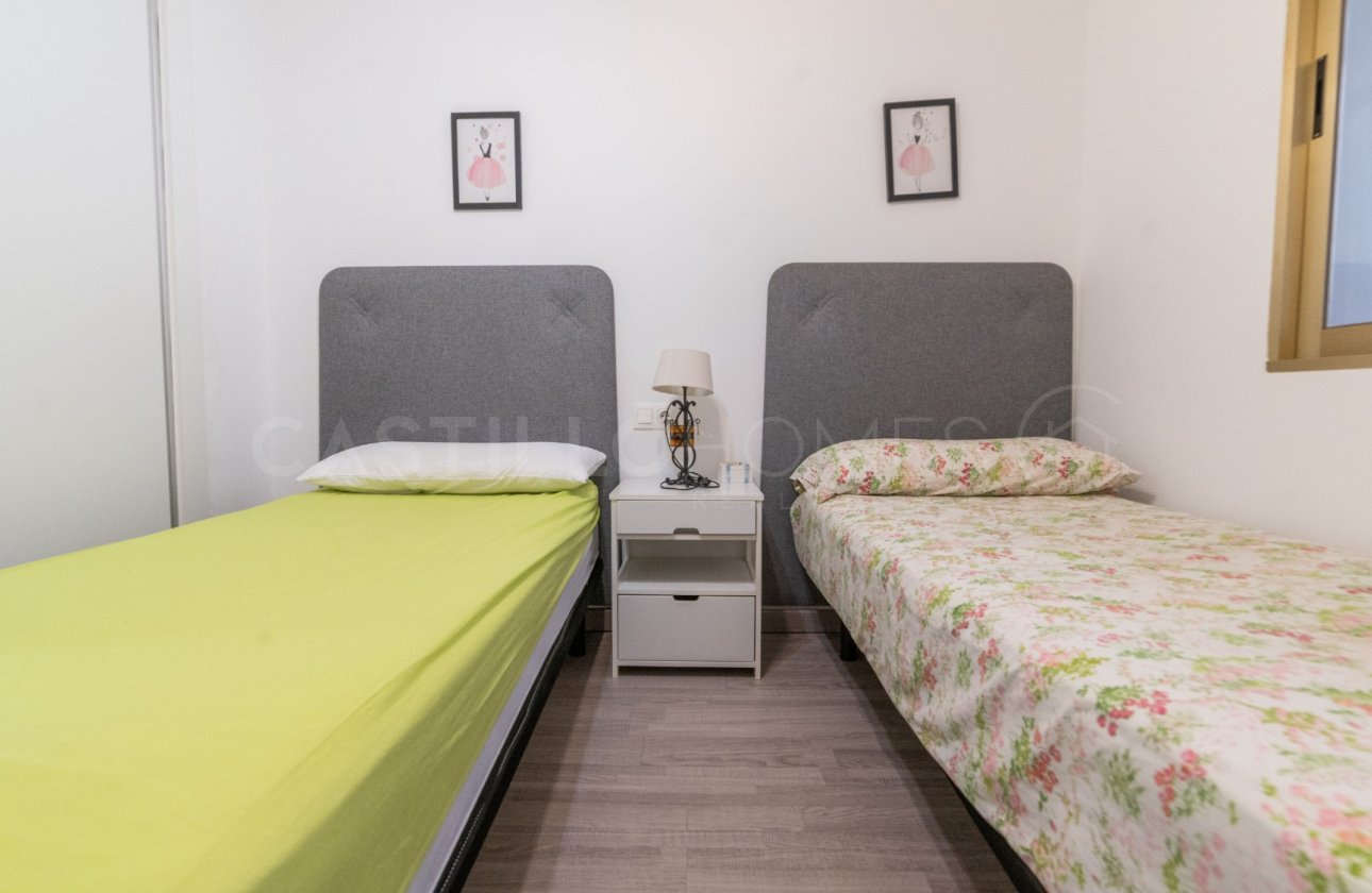 Resale - Apartment / flat - Torrevieja - El Acequión - Los Náufragos