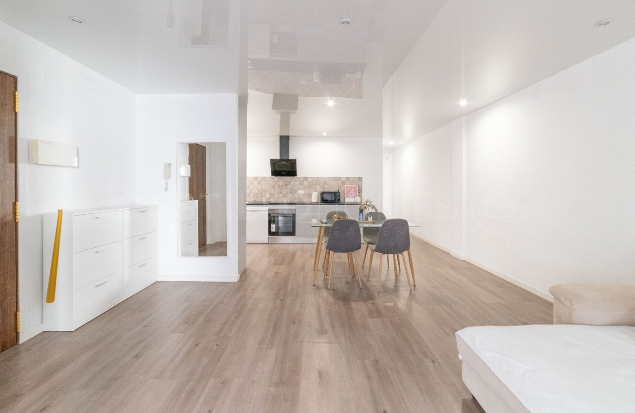 Reventa - Apartamento / piso - Torrevieja - Playa del Cura