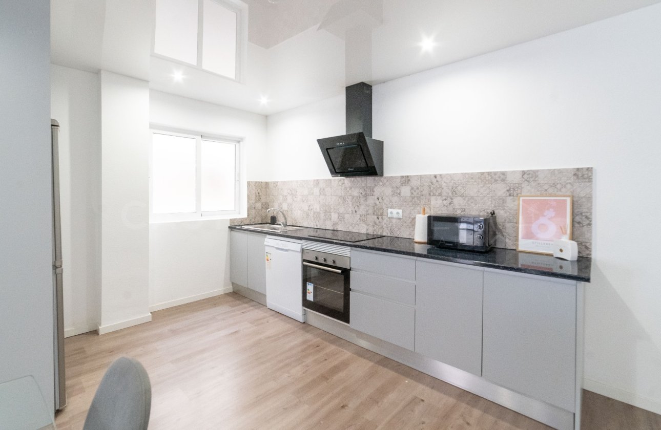Reventa - Apartamento / piso - Torrevieja - Playa del Cura