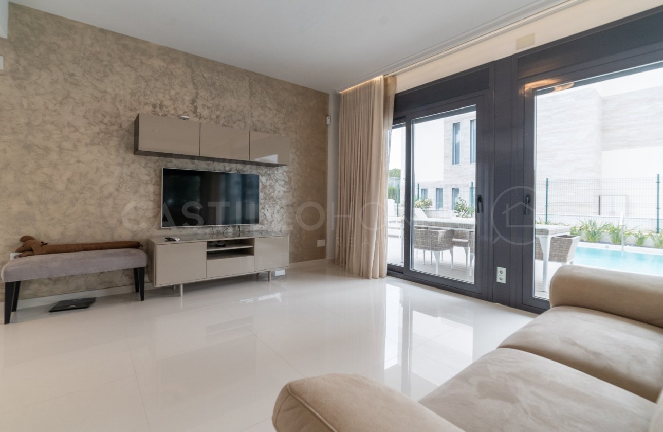 Reventa - Villa - Orihuela Costa - Campoamor